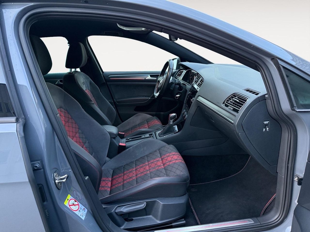 Volkswagen Golf GTI TCR 290cv - Foto 2