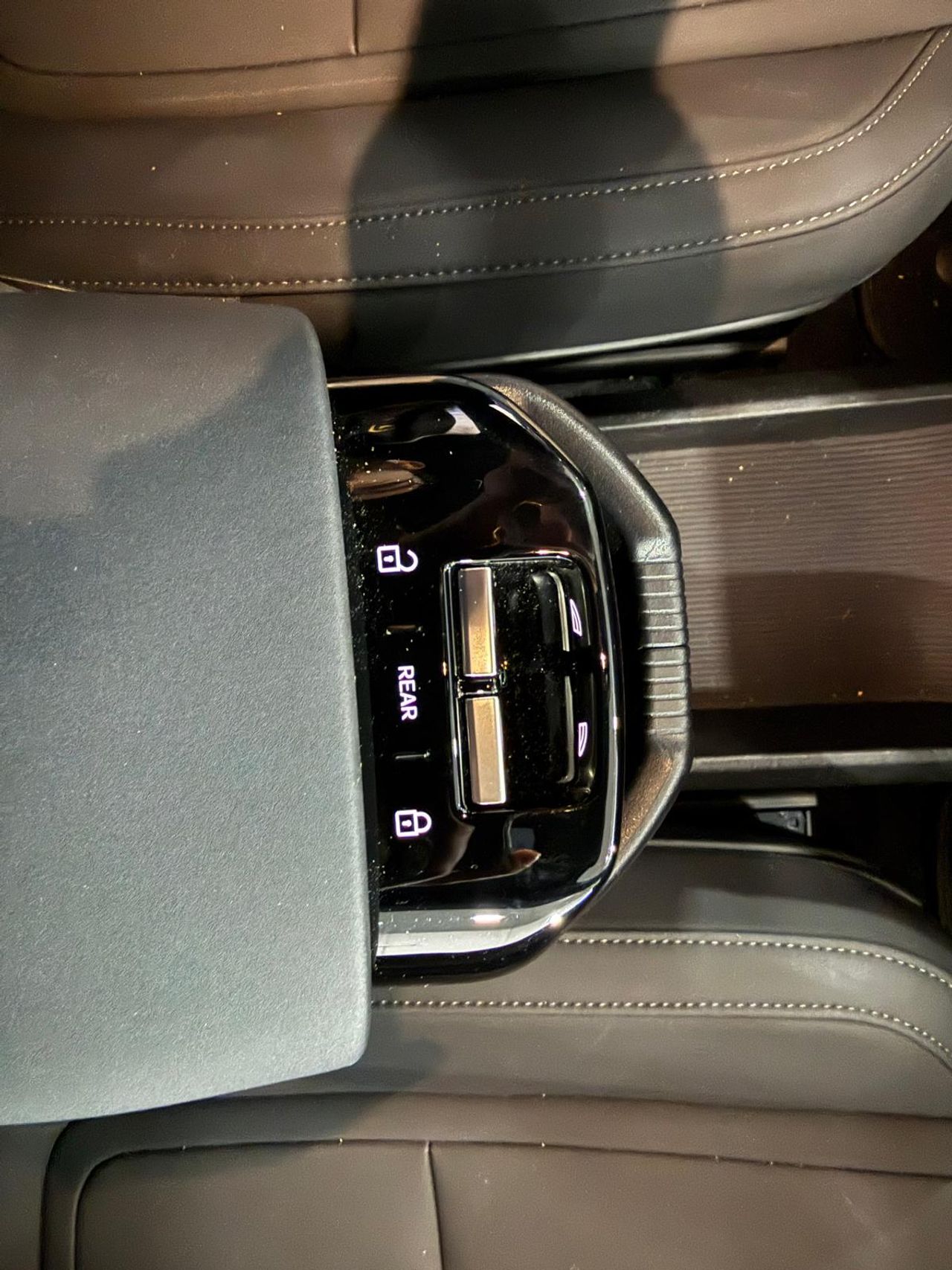 Volvo EX30 Single Motor Extended Range Core Auto - Foto 2