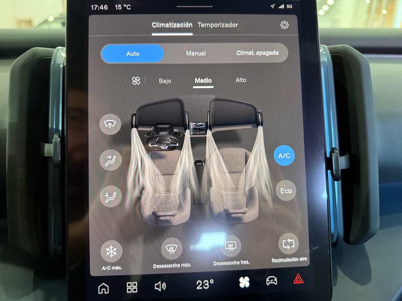 Volvo EX30 Single Motor Extended Range Core Auto - Foto 2