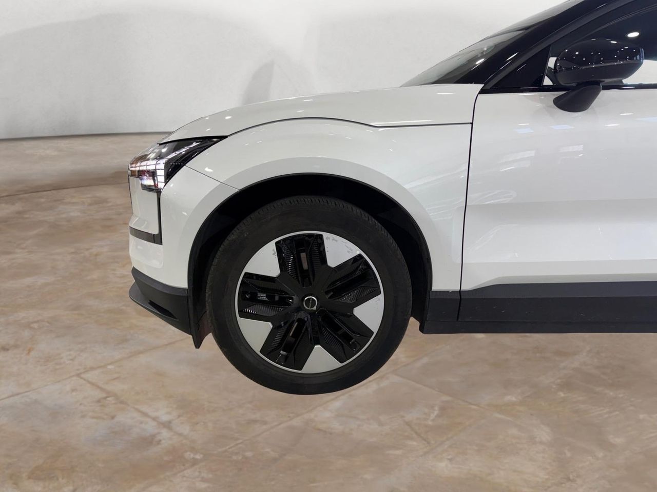 Volvo EX30 Single Motor Extended Range Core Auto - Foto 2