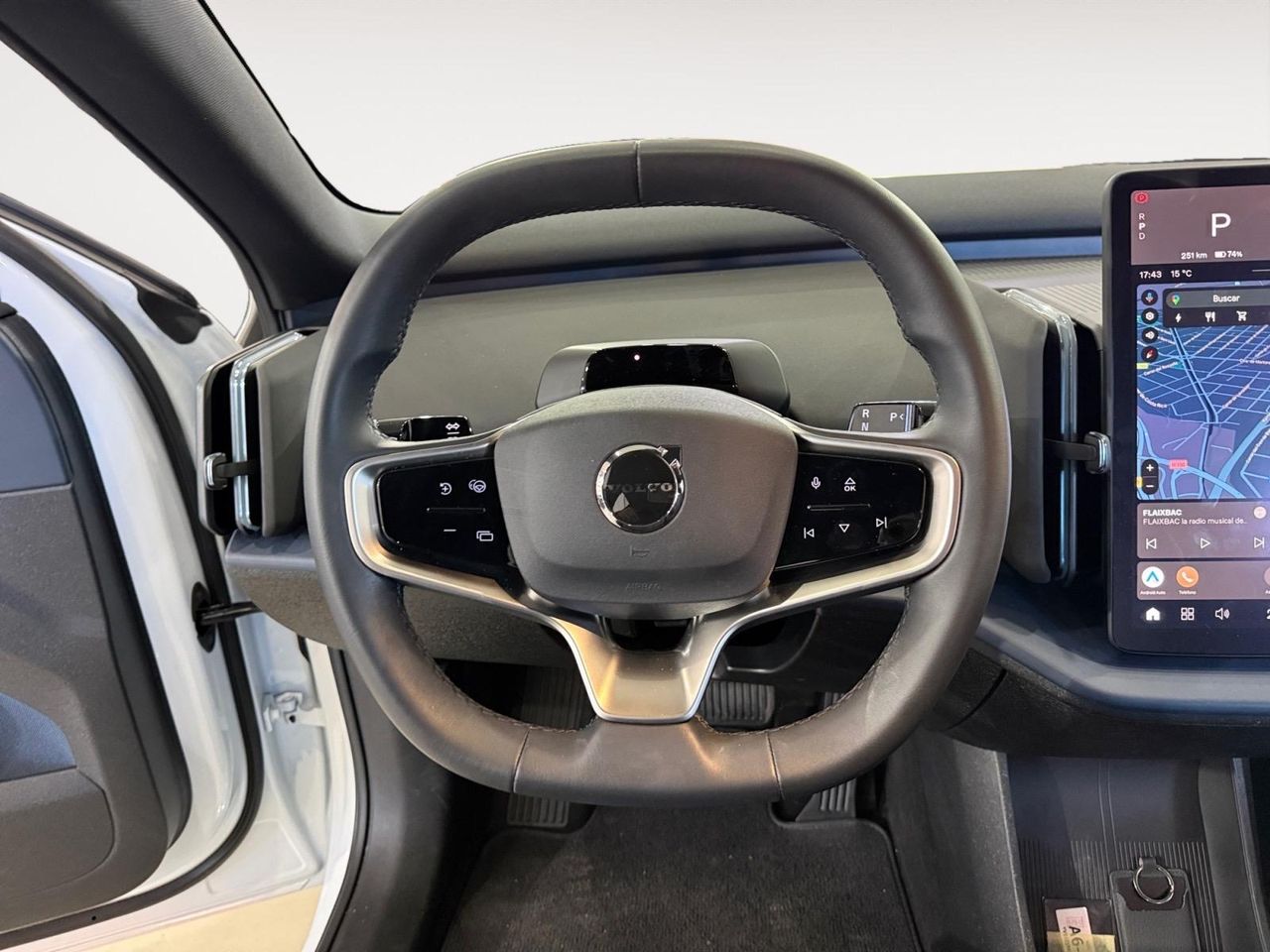 Volvo EX30 Single Motor Extended Range Core Auto - Foto 2