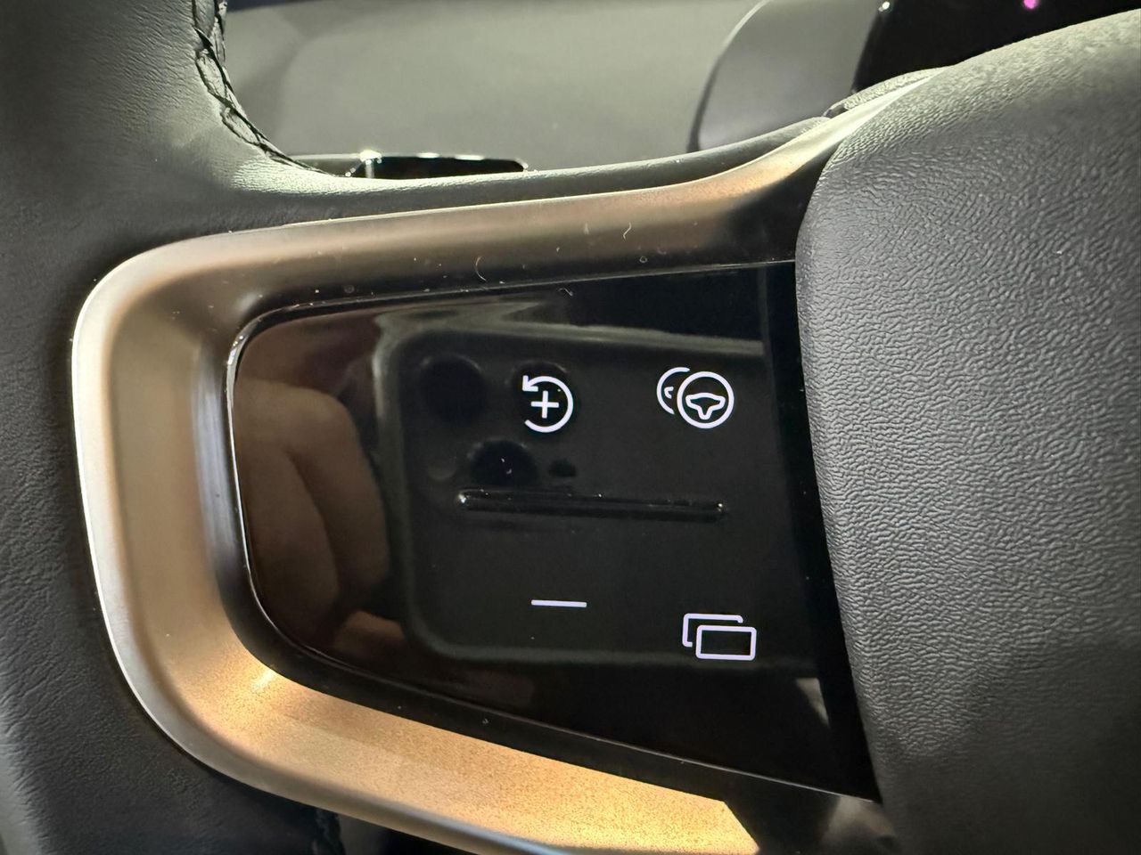 Volvo EX30 Single Motor Extended Range Core Auto - Foto 2