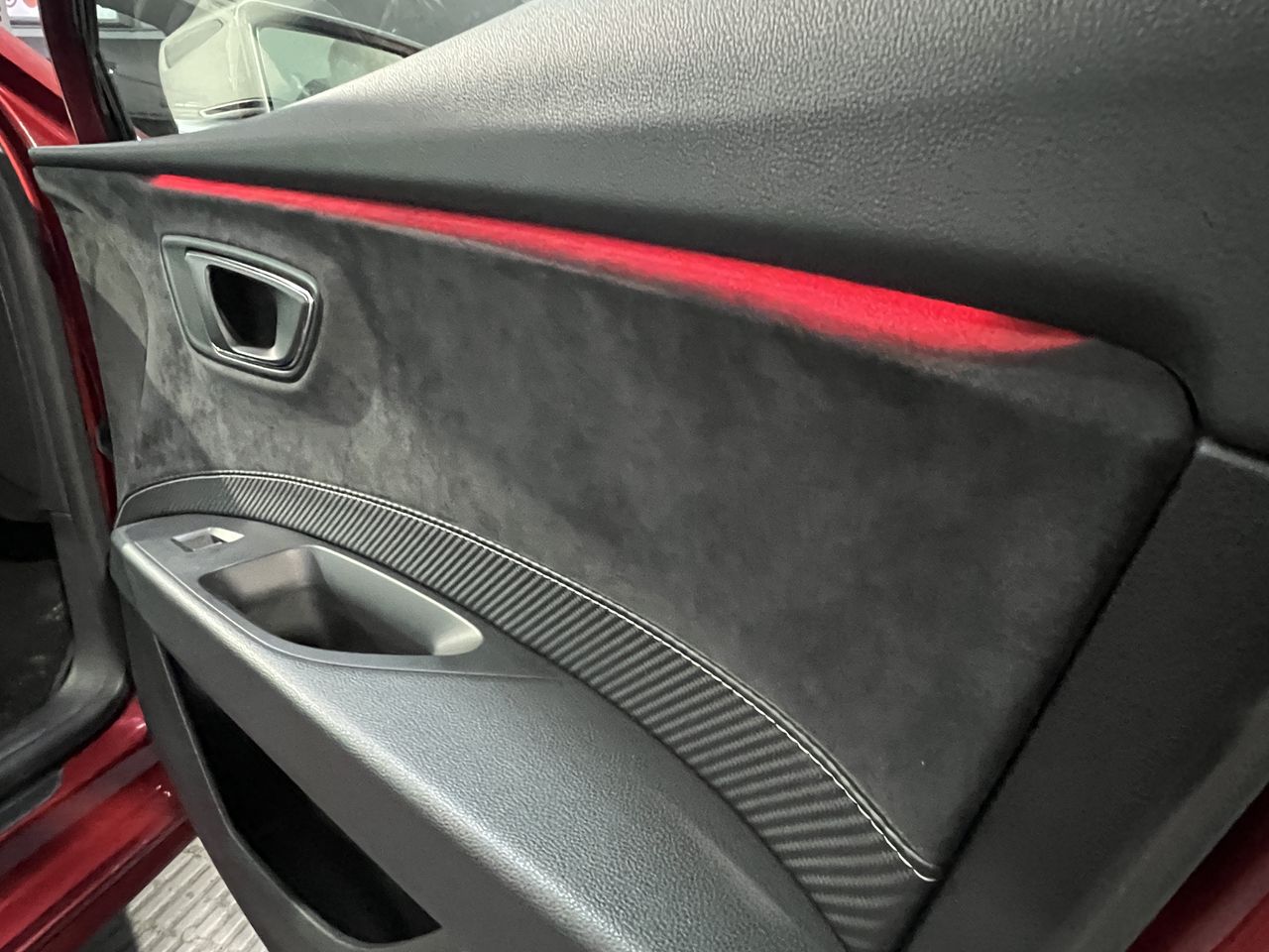 Seat Leon Leon ST 2.0 TSI 221kW 300CV DSG6 SS CUPRA - Foto 2