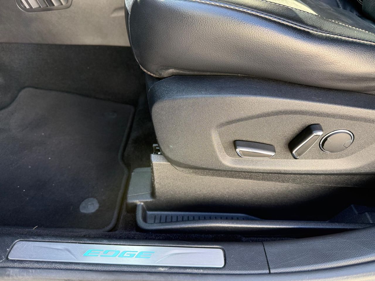 Ford Edge 2.0 TDCI 154kW Titanium 4WD Auto - Foto 2