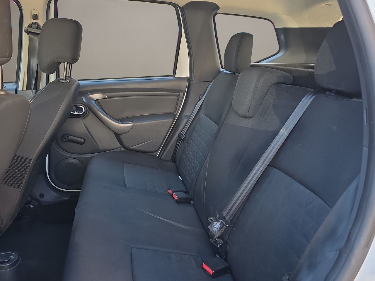 Dacia Duster  Laureate dCi 90 - Foto 2