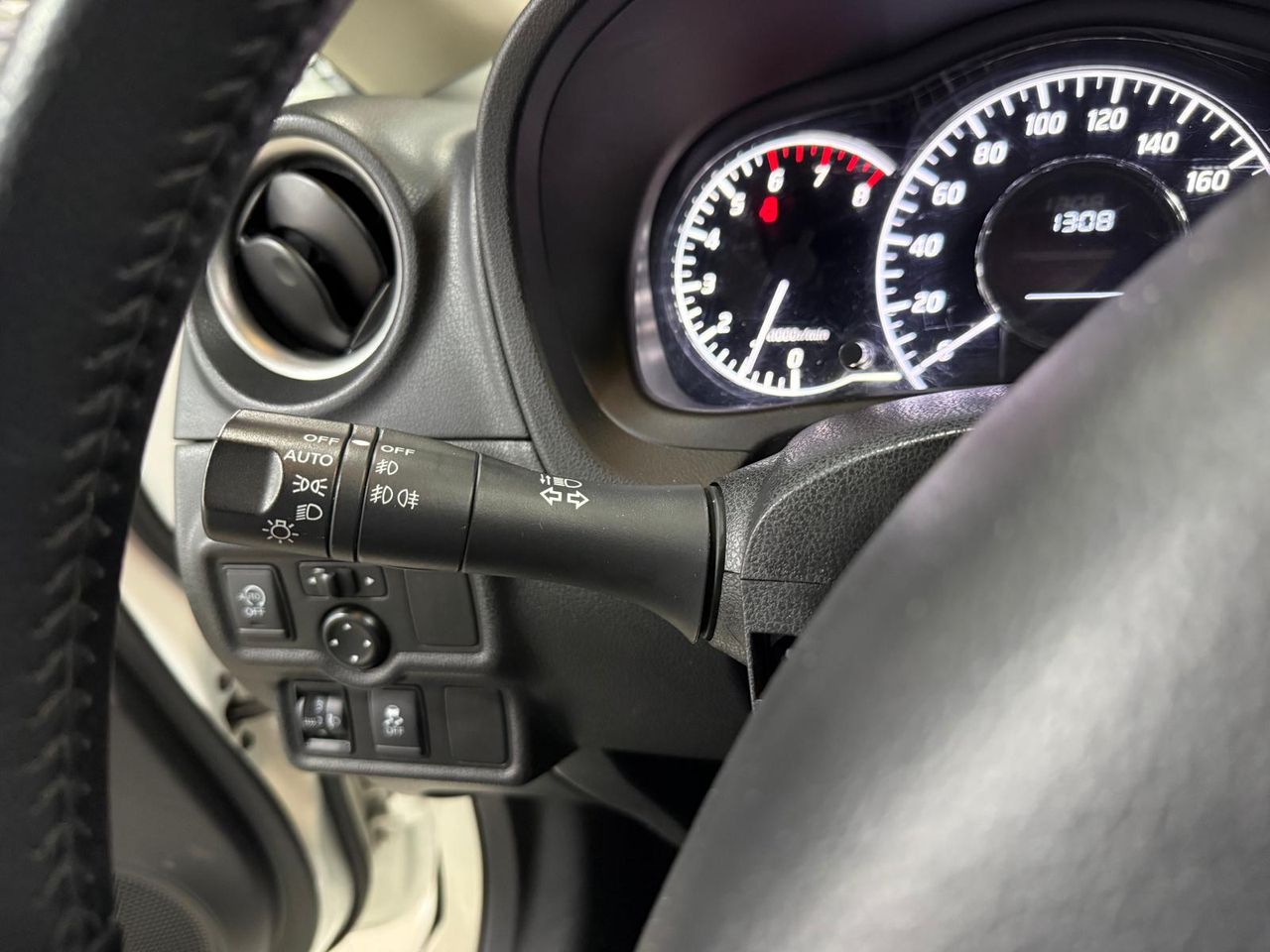 Nissan Note 5p. 1.2G DIG-S 98CV Tekna Premium - Foto 2