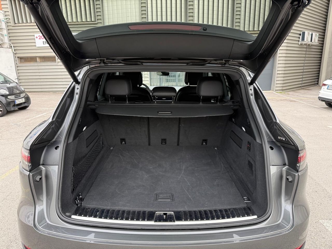 Porsche Cayenne E-Hybrid - Foto 2