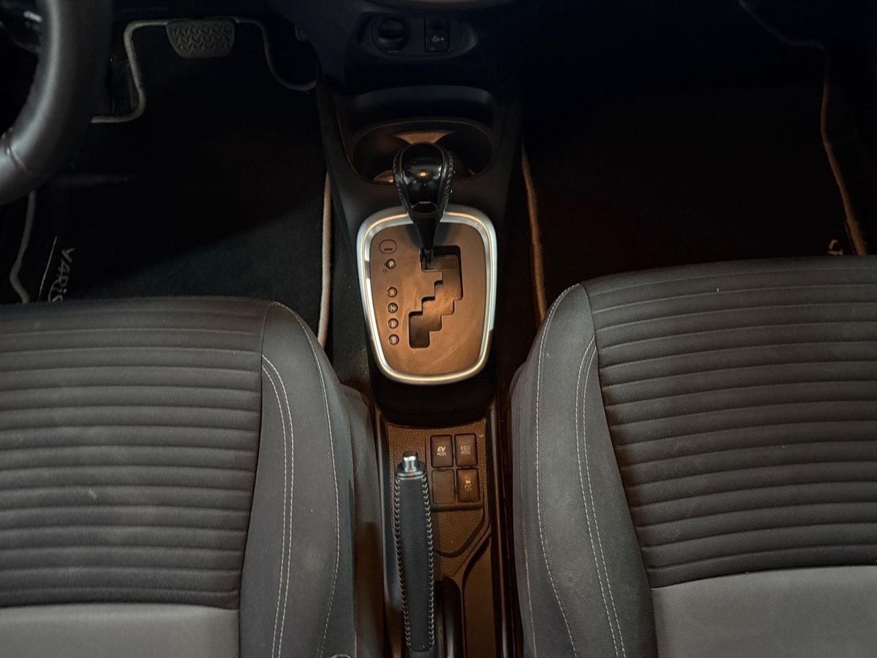 Toyota Yaris Yaris 1.5 Hybrid Advance - Foto 2