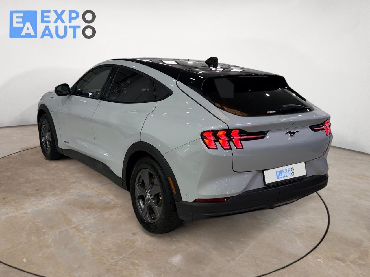 Ford Mustang 216kW Batería 98.8Kwh - Foto 2