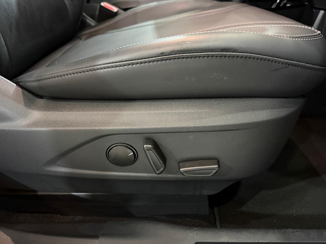 Ford Mustang 216kW Batería 98.8Kwh - Foto 2