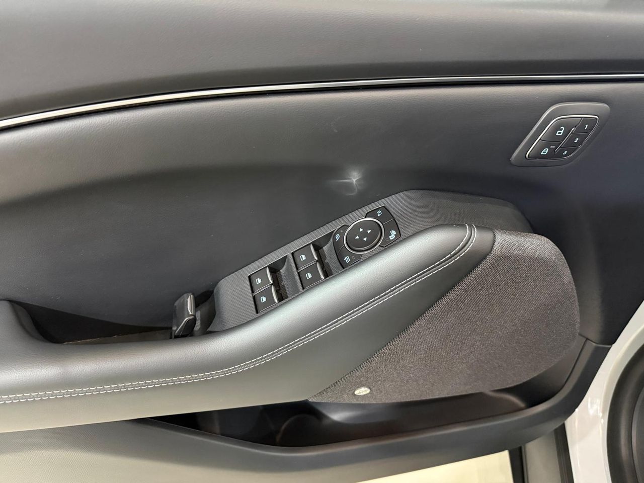 Ford Mustang 216kW Batería 98.8Kwh - Foto 2