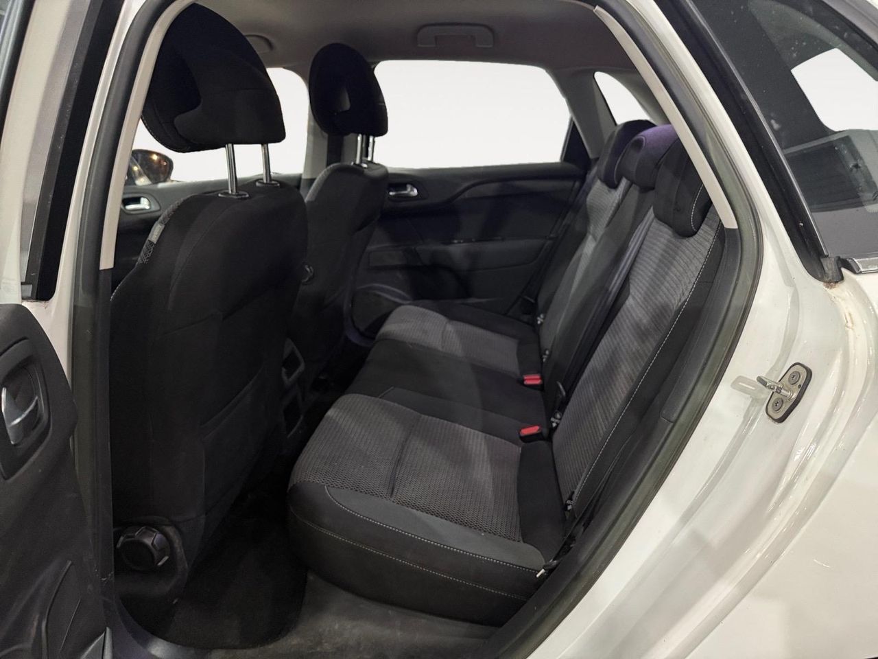 Citroën C4 1.6 e-HDi 115cv Collection - Foto 2