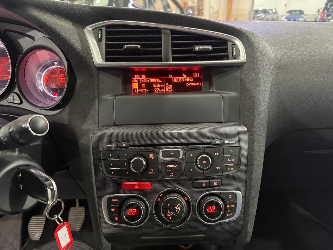 Citroën C4 1.6 e-HDi 115cv Collection - Foto 2