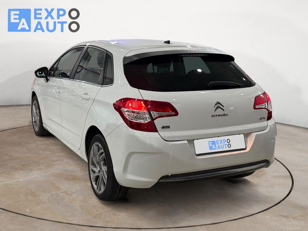 Citroën C4 1.6 e-HDi 115cv Collection - Foto 2