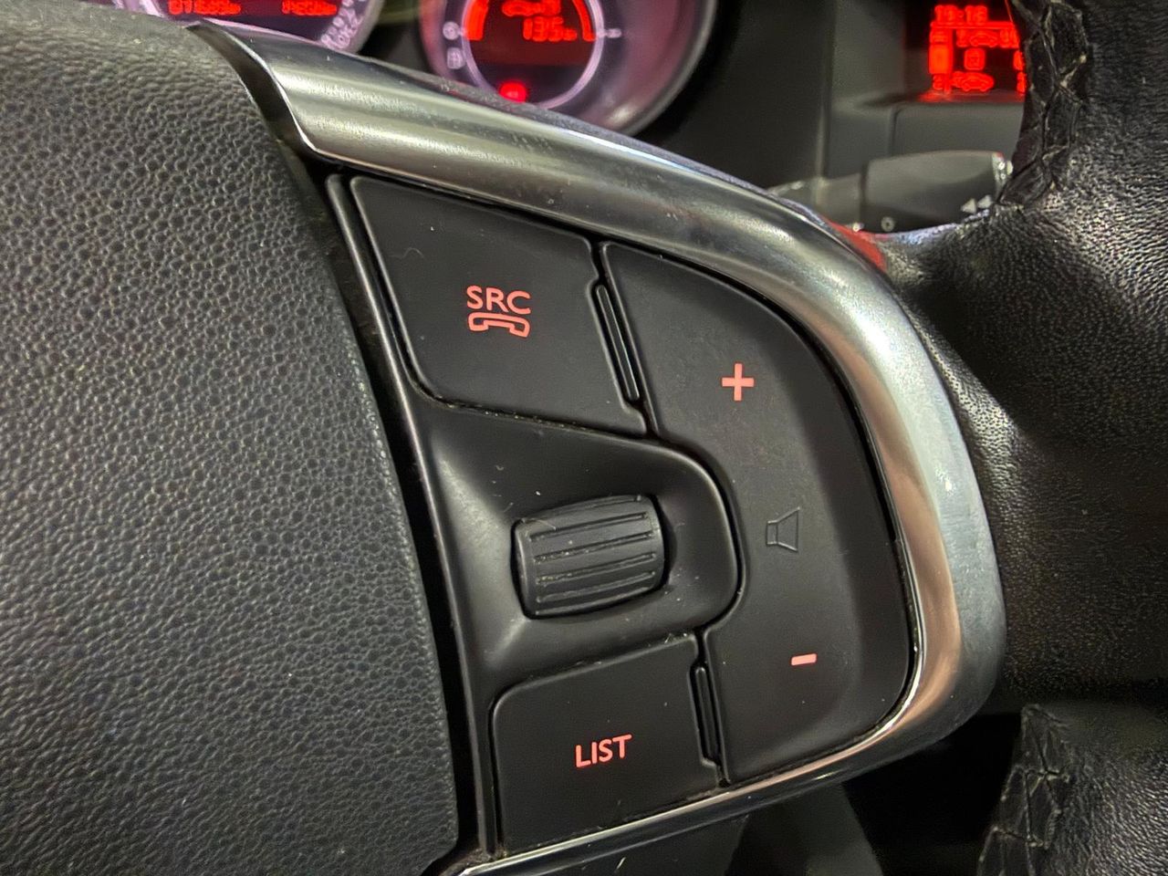 Citroën C4 1.6 e-HDi 115cv Collection - Foto 2