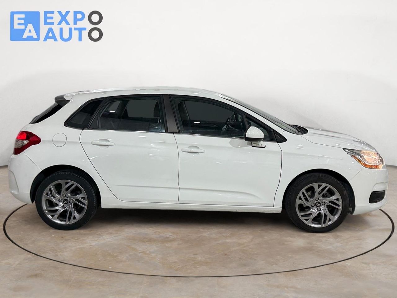 Citroën C4 1.6 e-HDi 115cv Collection - Foto 2