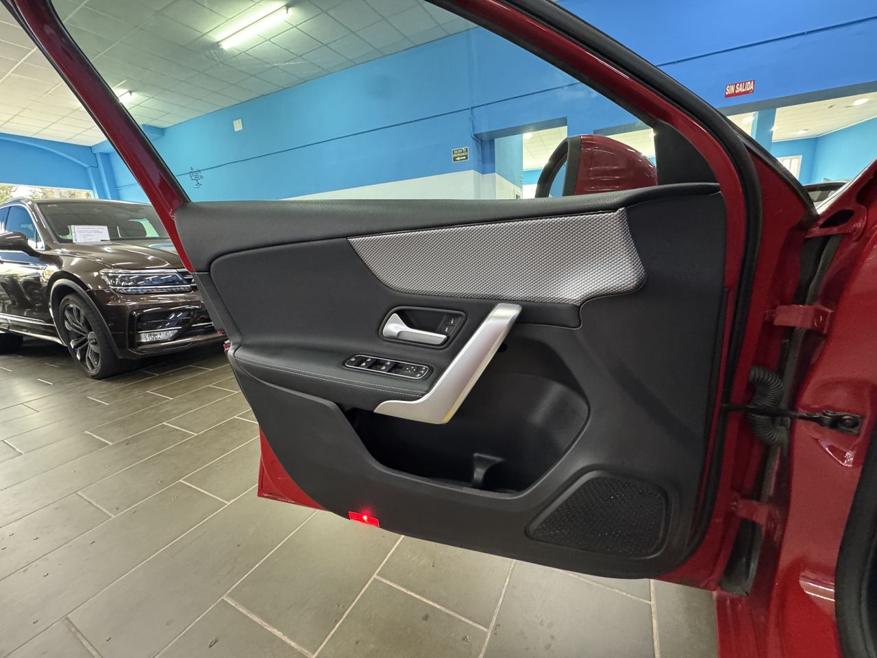 Mercedes Clase A A 180 Sedán - Foto 2