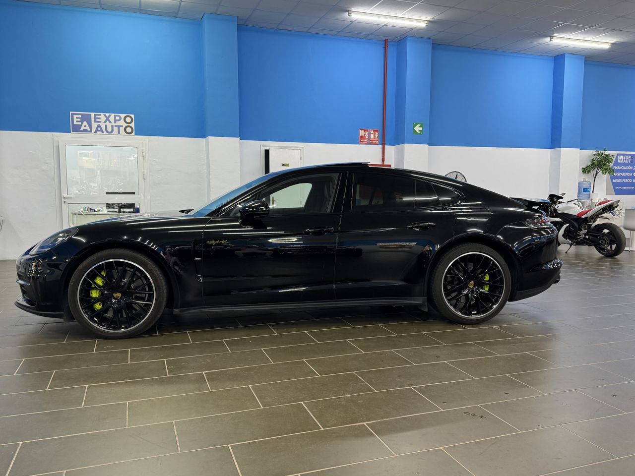 Porsche Panamera 4 E-Hybrid Executive - Foto 2