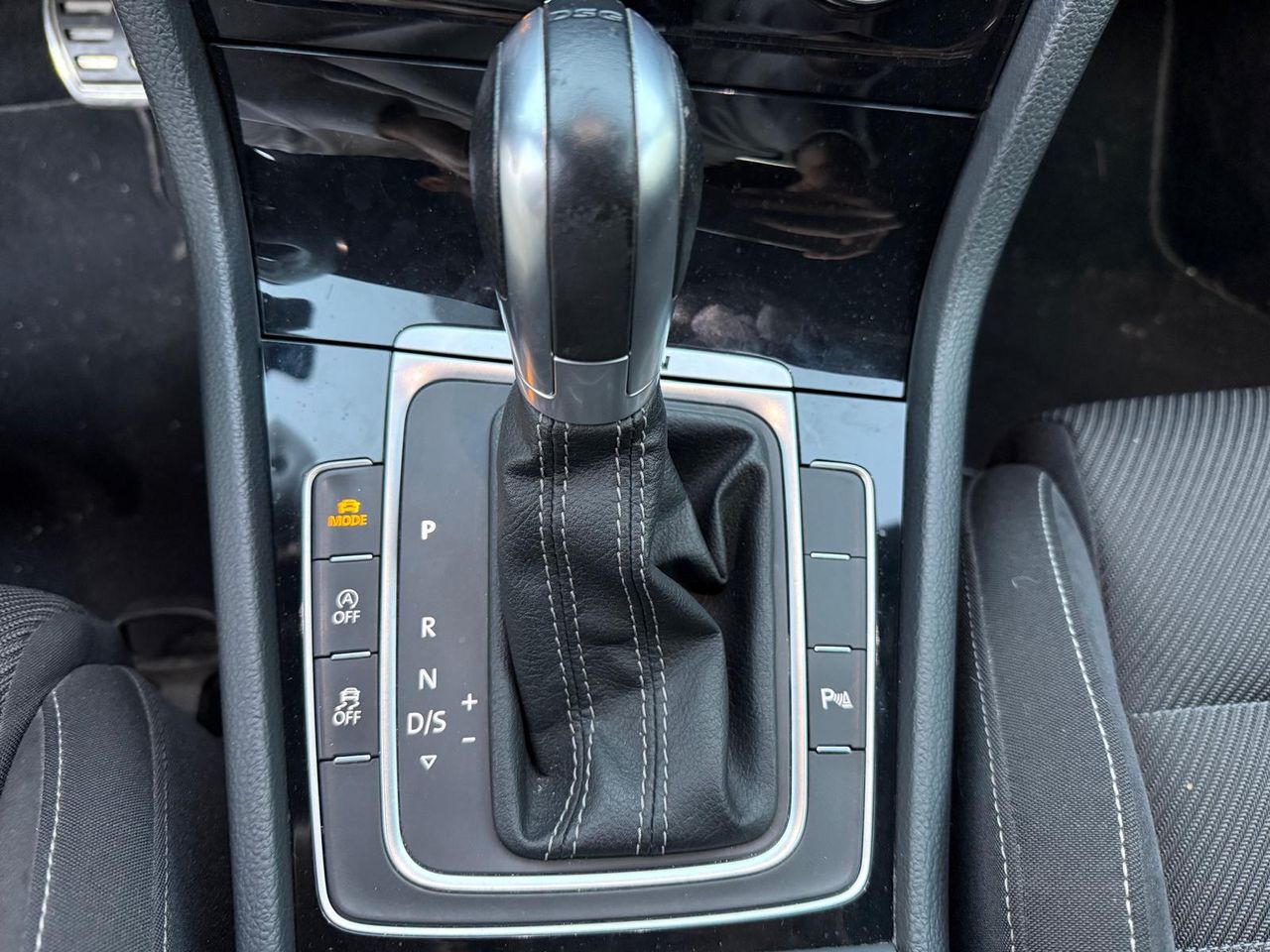 Volkswagen Golf R 2.0 TSI 228kW (310CV) 4Motion DSG - Foto 2