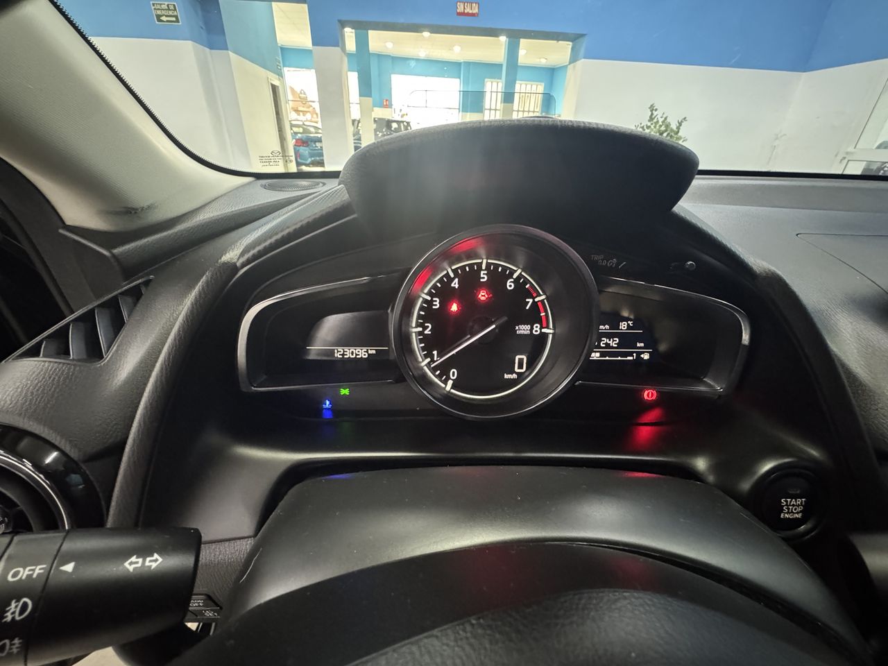 Mazda 2 Mazda Luxury 1.5 SKYACTIV-G 90 CV - Foto 2