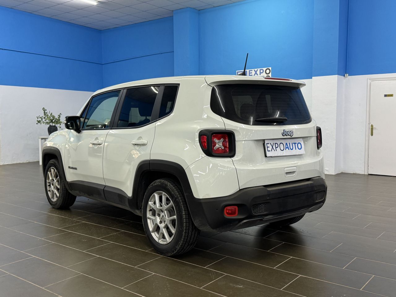 Jeep Renegade Night Eagle 1.0 Turbo 88 kW (120 CV) 4x2 - Foto 2