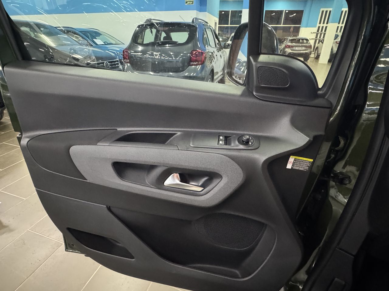 Peugeot Rifter Long Allure BlueHDi 100 7 plazas - Foto 2