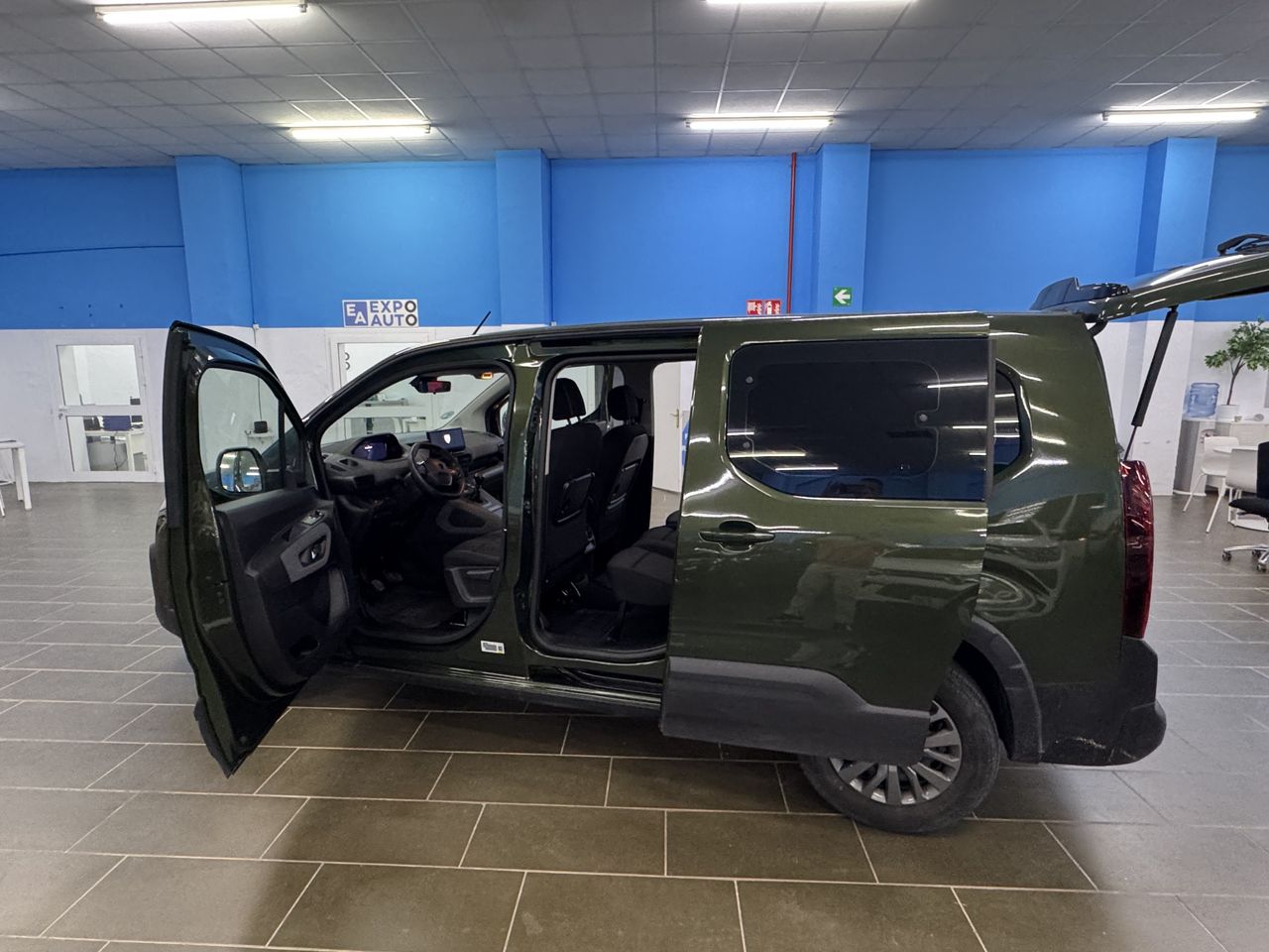 Peugeot Rifter Long Allure BlueHDi 100 7 plazas - Foto 2