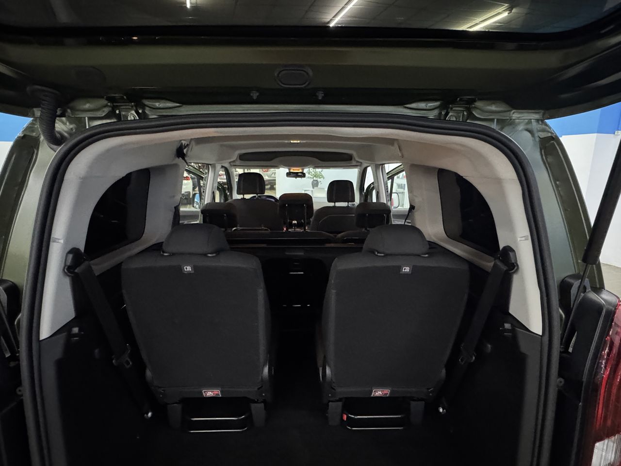 Peugeot Rifter Long Allure BlueHDi 100 7 plazas - Foto 2