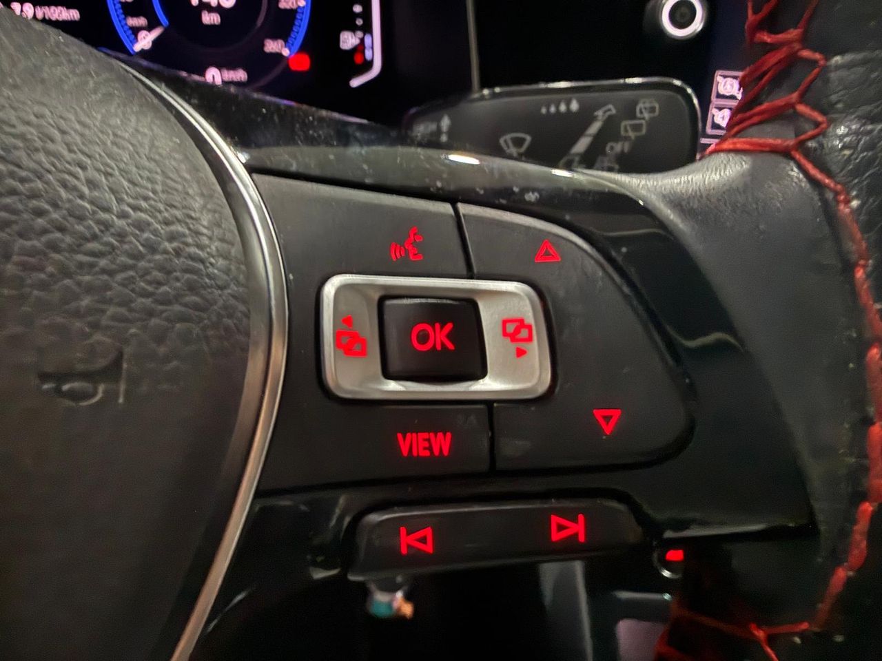 Volkswagen Polo Sport 1.0 TSI 85kW (115CV) - Foto 2