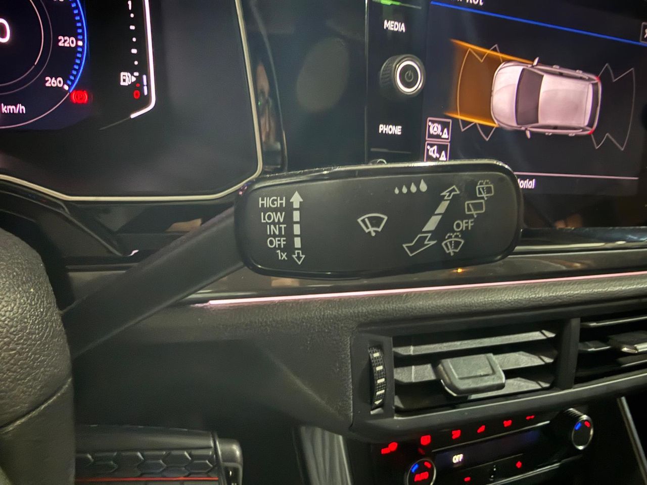 Volkswagen Polo Sport 1.0 TSI 85kW (115CV) - Foto 2