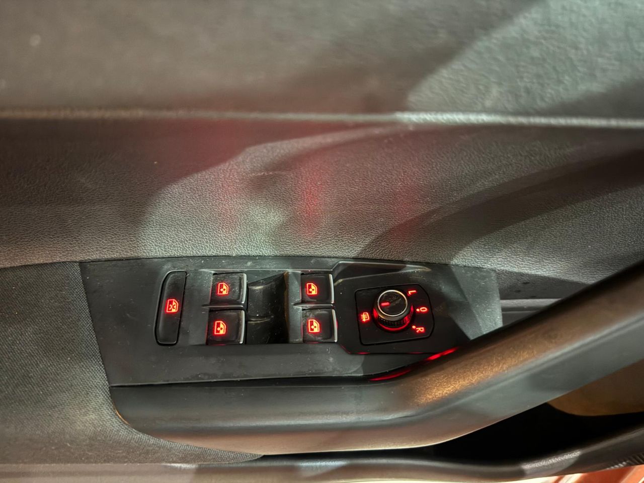 Volkswagen Polo Sport 1.0 TSI 85kW (115CV) - Foto 2