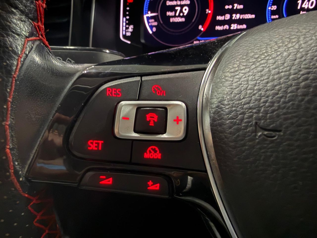 Volkswagen Polo Sport 1.0 TSI 85kW (115CV) - Foto 2