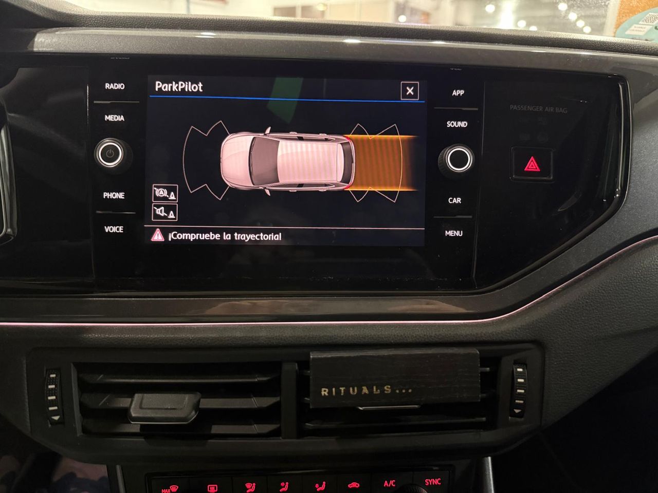 Volkswagen Polo Sport 1.0 TSI 85kW (115CV) - Foto 2