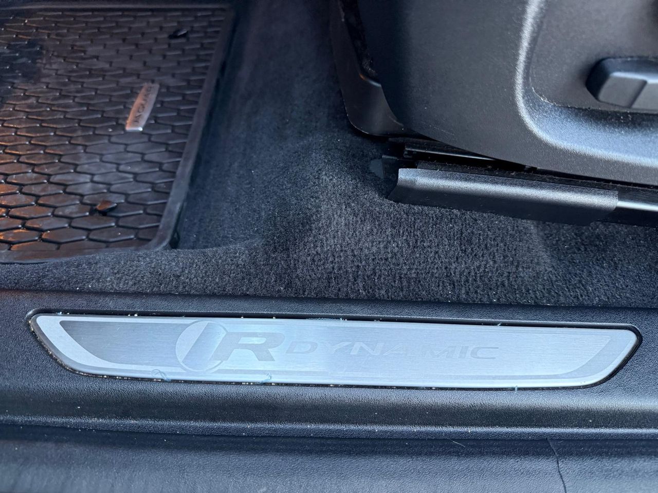 Jaguar E-Pace 1.5 PHEV 309PS R-Dynamic S 4WD Auto - Foto 2