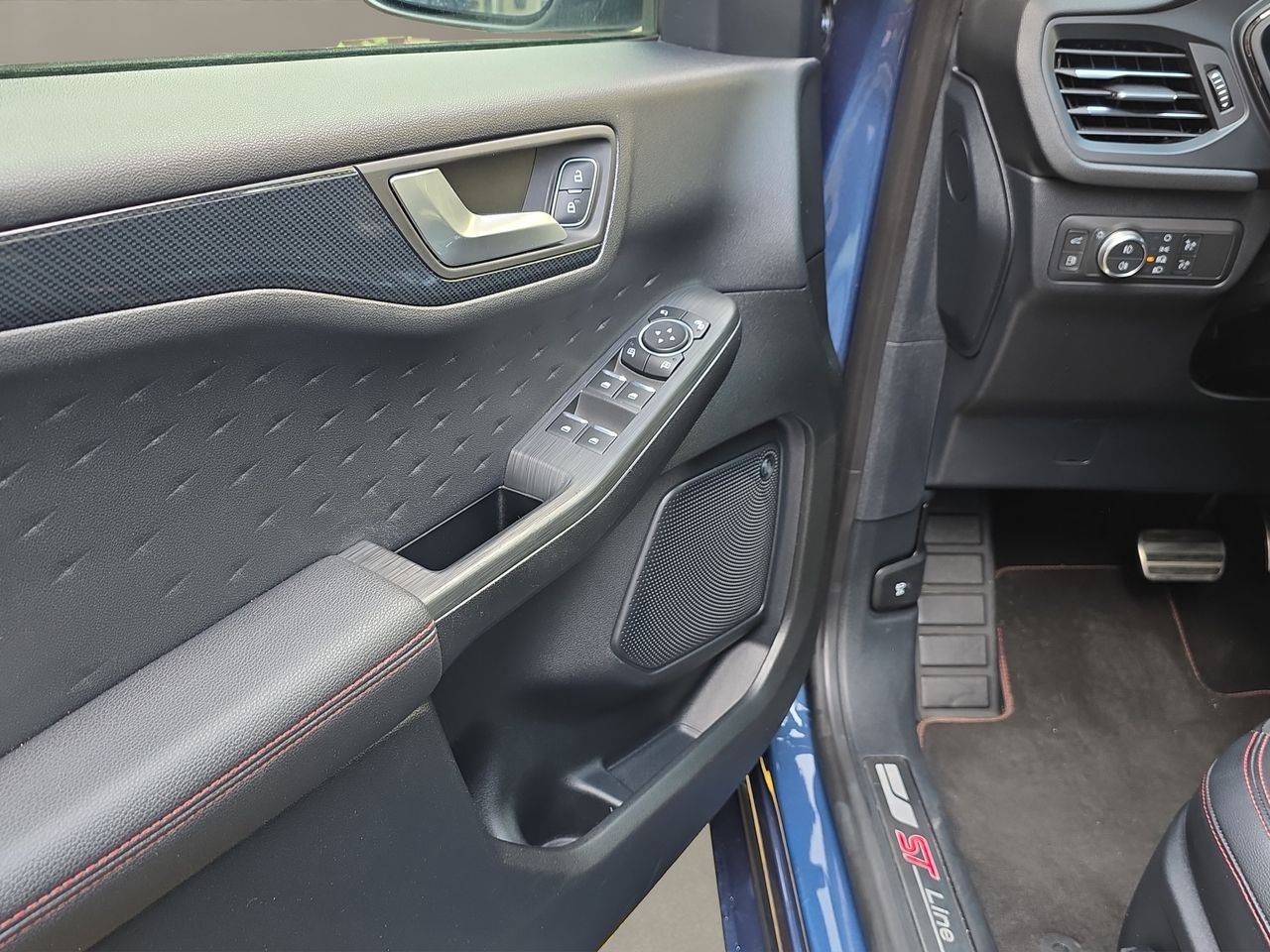 Ford Kuga ST-Line 2.5 - Foto 2