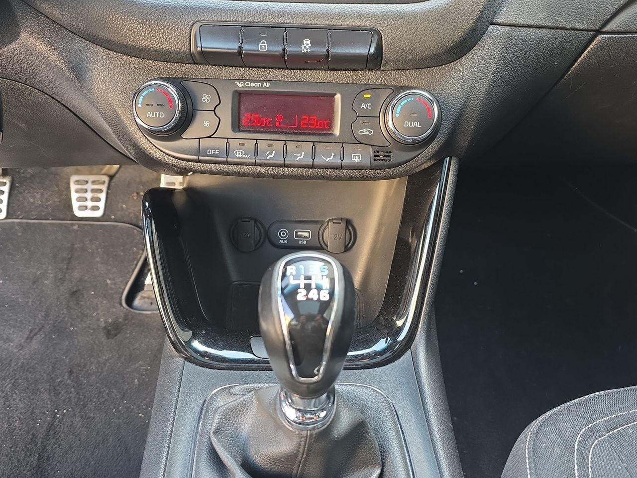 Kia Ceed 1.6 CRDi VGT 100kW (136CV) GT Line - Foto 2