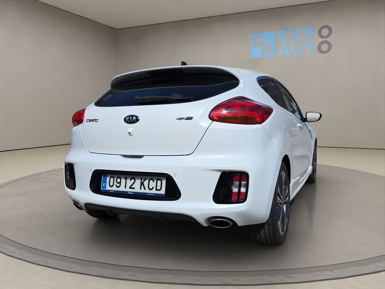 Kia Ceed 1.6 CRDi VGT 100kW (136CV) GT Line - Foto 2