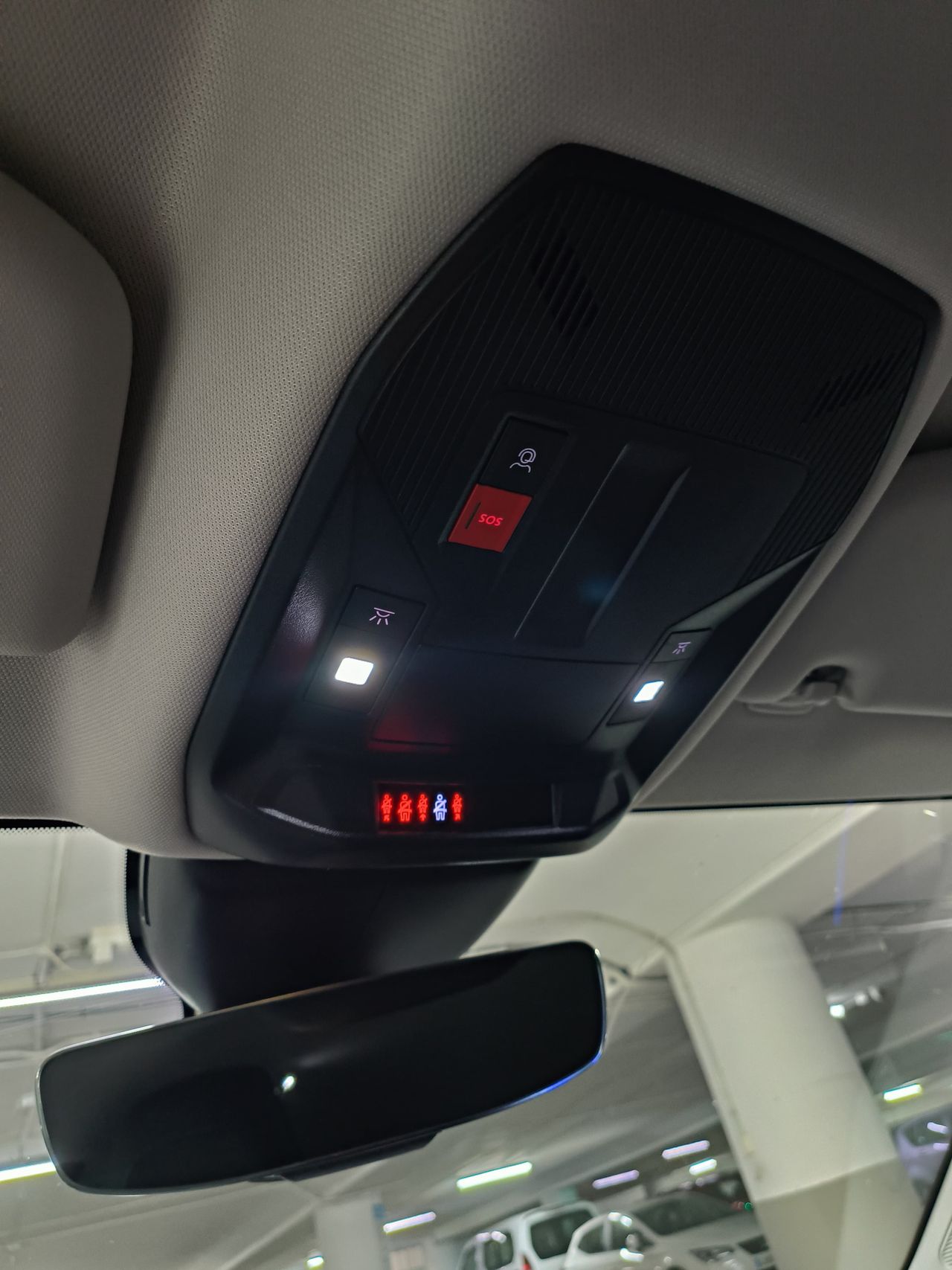 Peugeot 308 308 5P Allure Pack Hybrid 180 eEAT8 - Foto 2