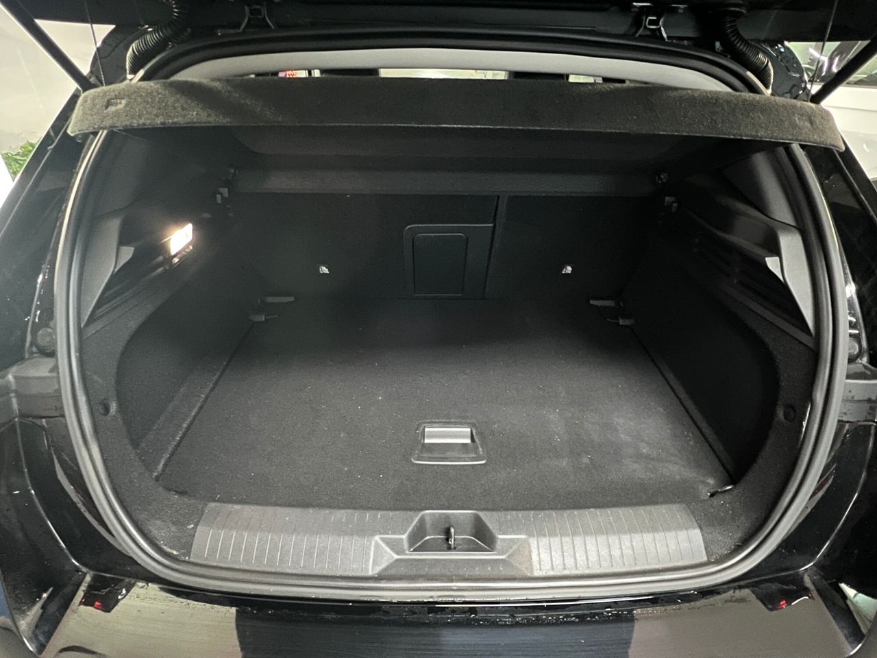 Opel Astra Elegance 1.2 Turbo 96 kW (130 CV) - Foto 2