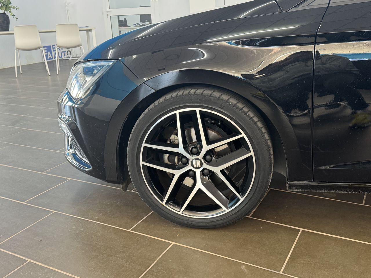 Seat Leon León 5p 1.4 TSI 92 kW (125 CV) Start&Stop FR Plus - Foto 2