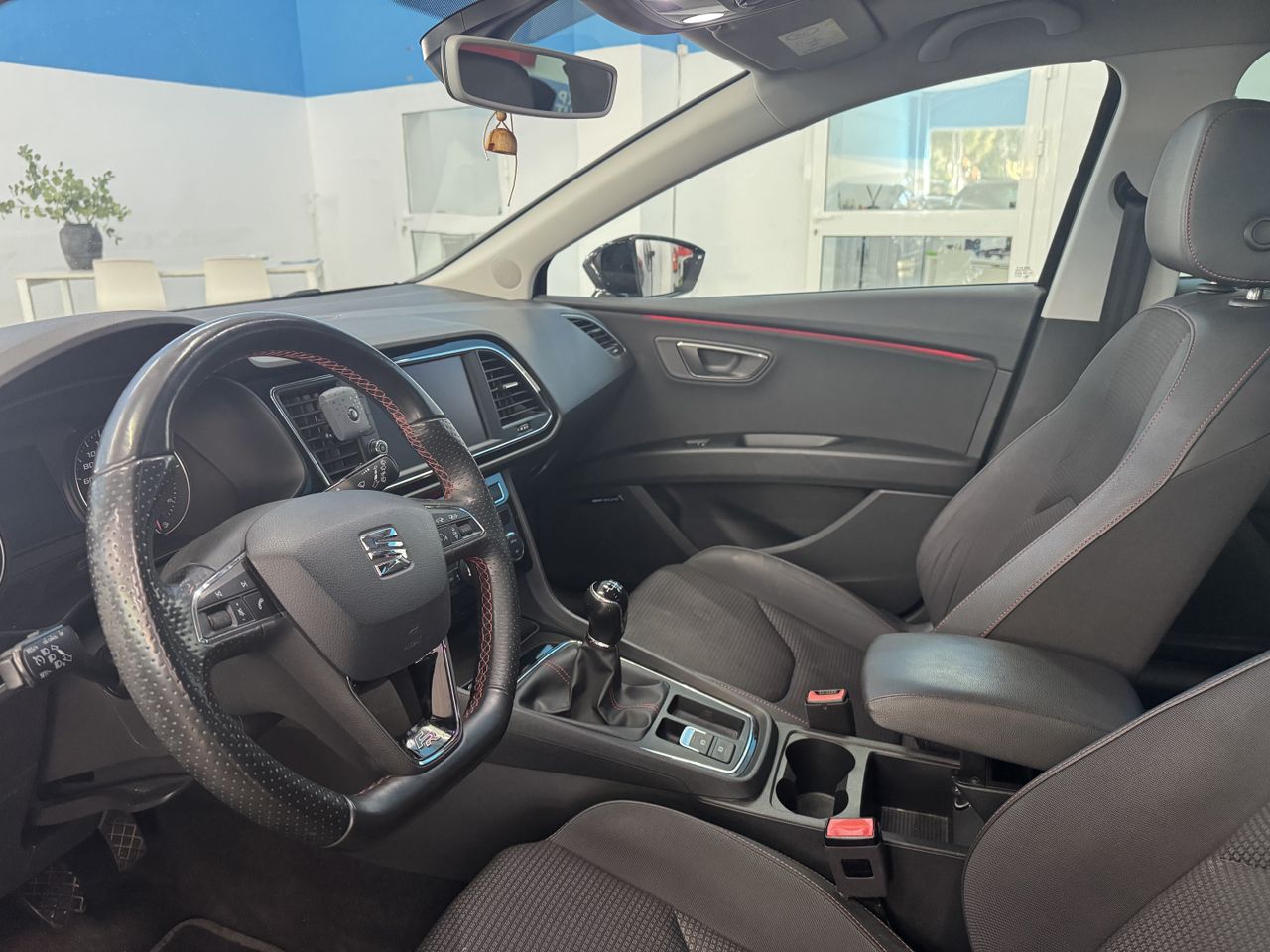 Seat Leon León 5p 1.4 TSI 92 kW (125 CV) Start&Stop FR Plus - Foto 2