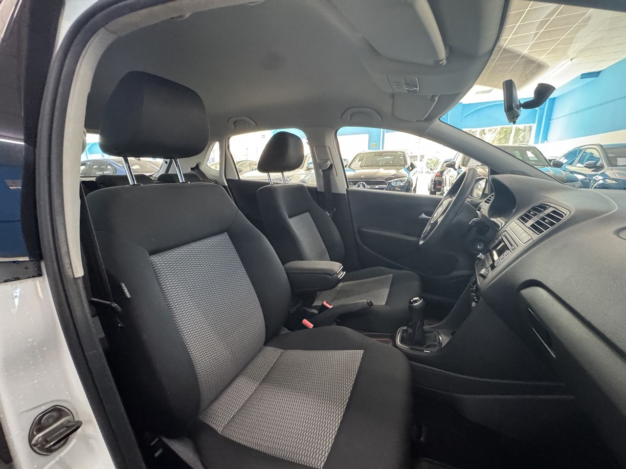 Volkswagen Polo 5p Advance 1.0 75 CV BMT - Foto 2