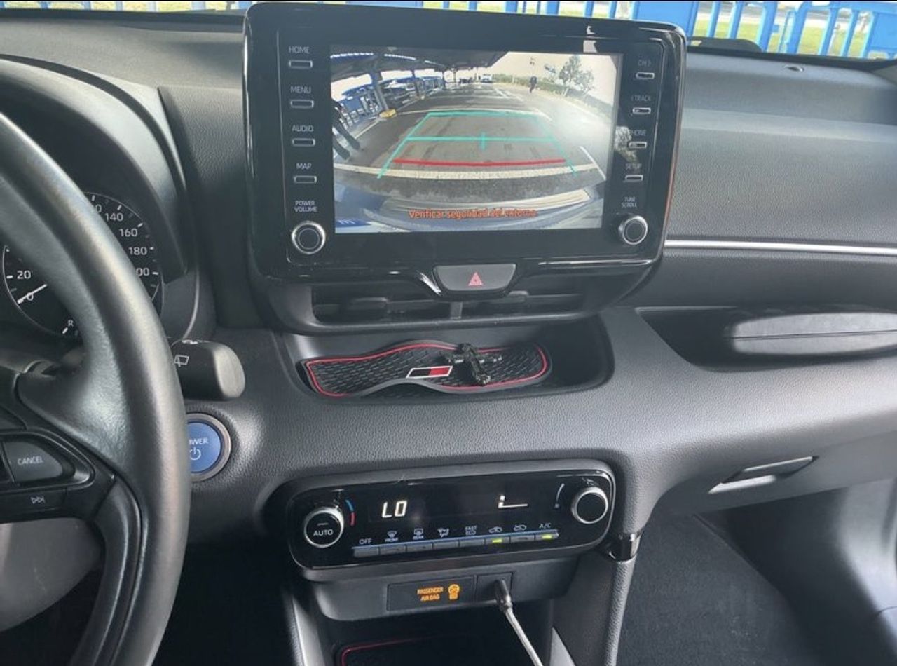 Toyota Yaris 1.5 Active 116 CV - Foto 2