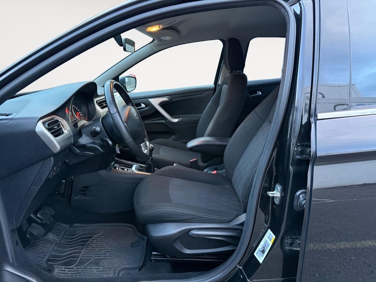 Citroën C-Elysée BlueHDi 73KW (100CV) Exclusive - Foto 2