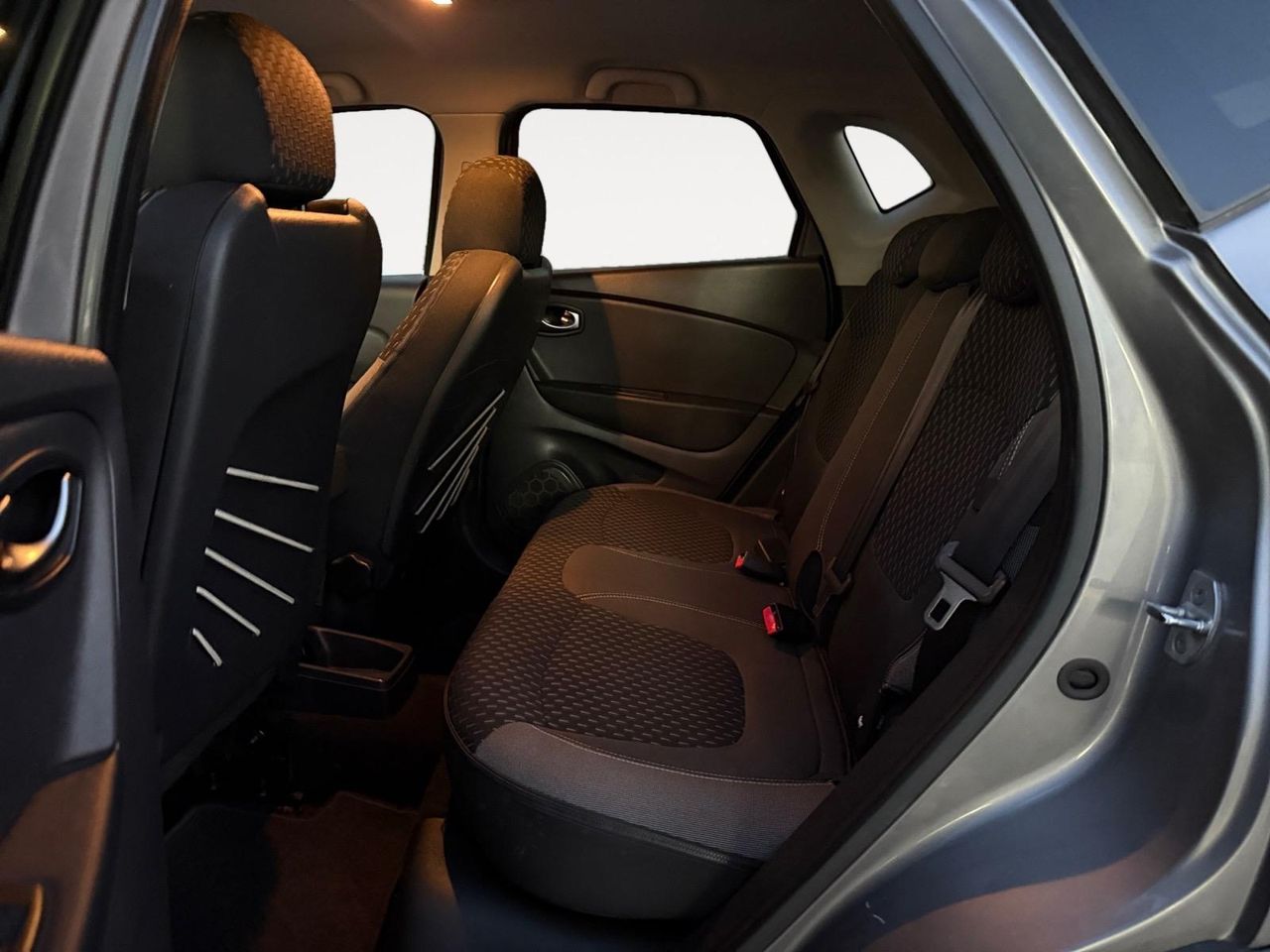 Renault Captur Zen TCe GPF 96kW (130CV) - Foto 2