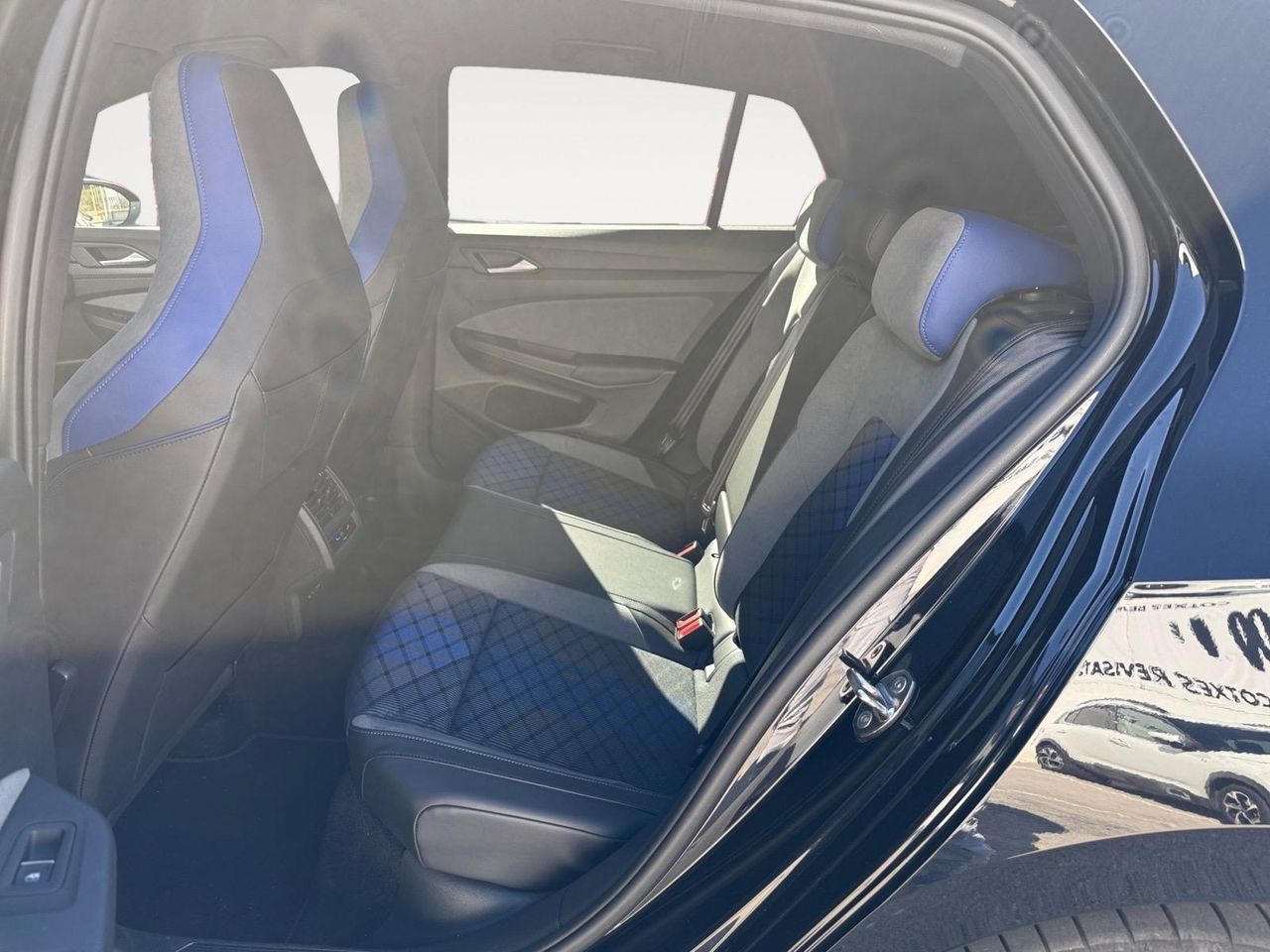 Volkswagen Golf R 2.0 TSI 235kW (320CV) 4Motion DSG - Foto 2