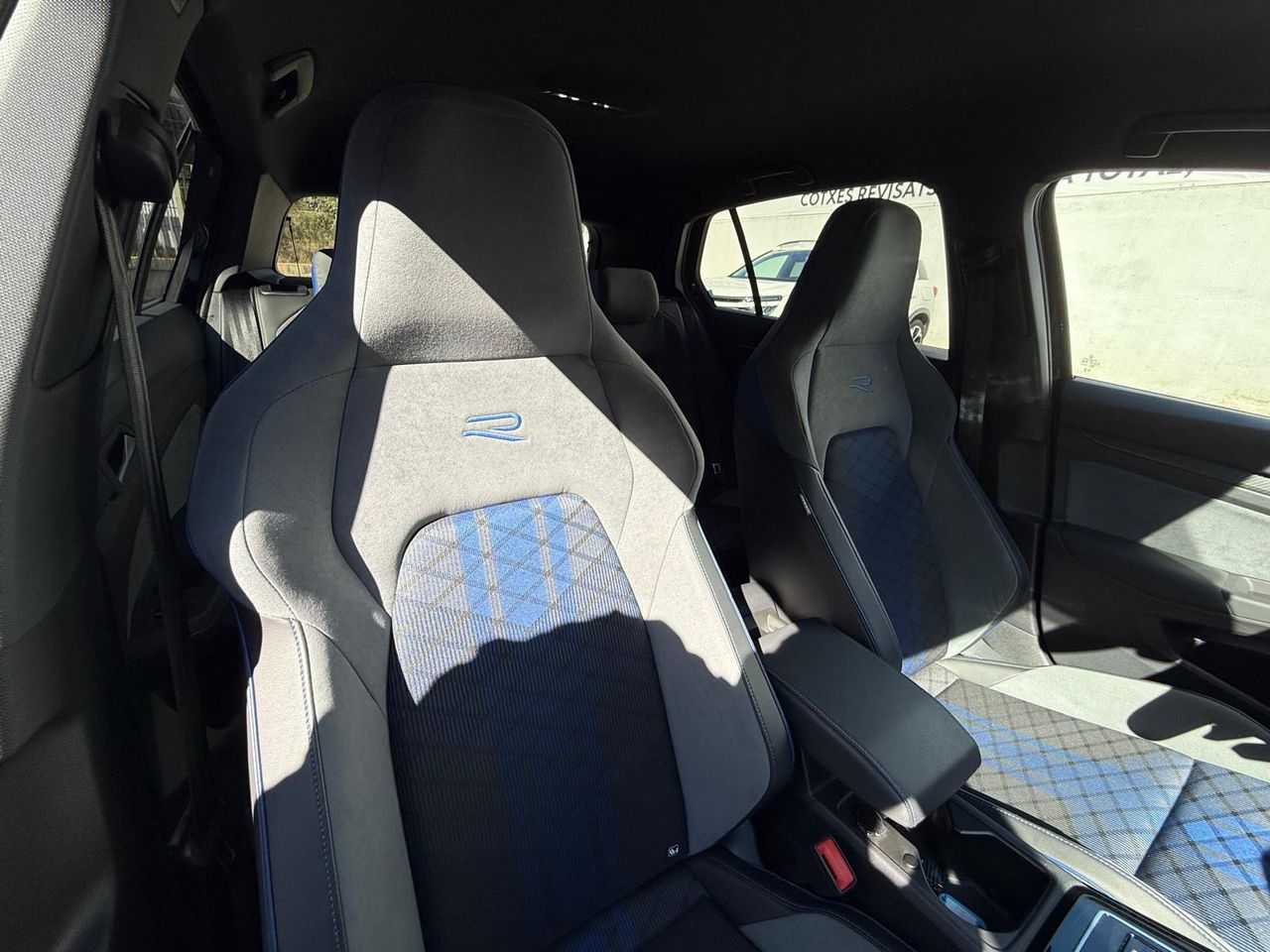 Volkswagen Golf R 2.0 TSI 235kW (320CV) 4Motion DSG - Foto 2