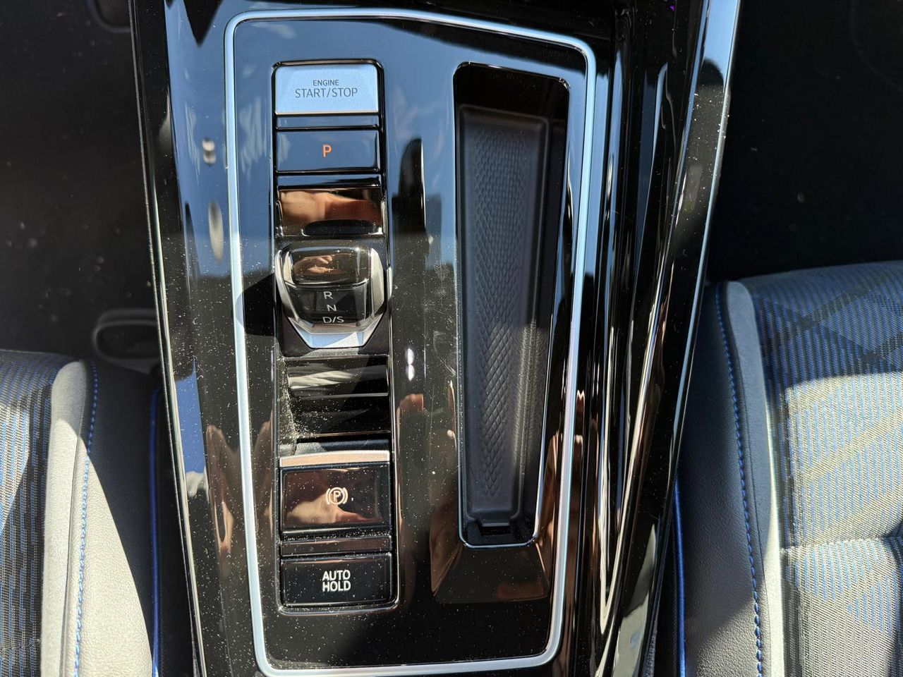 Volkswagen Golf R 2.0 TSI 235kW (320CV) 4Motion DSG - Foto 2