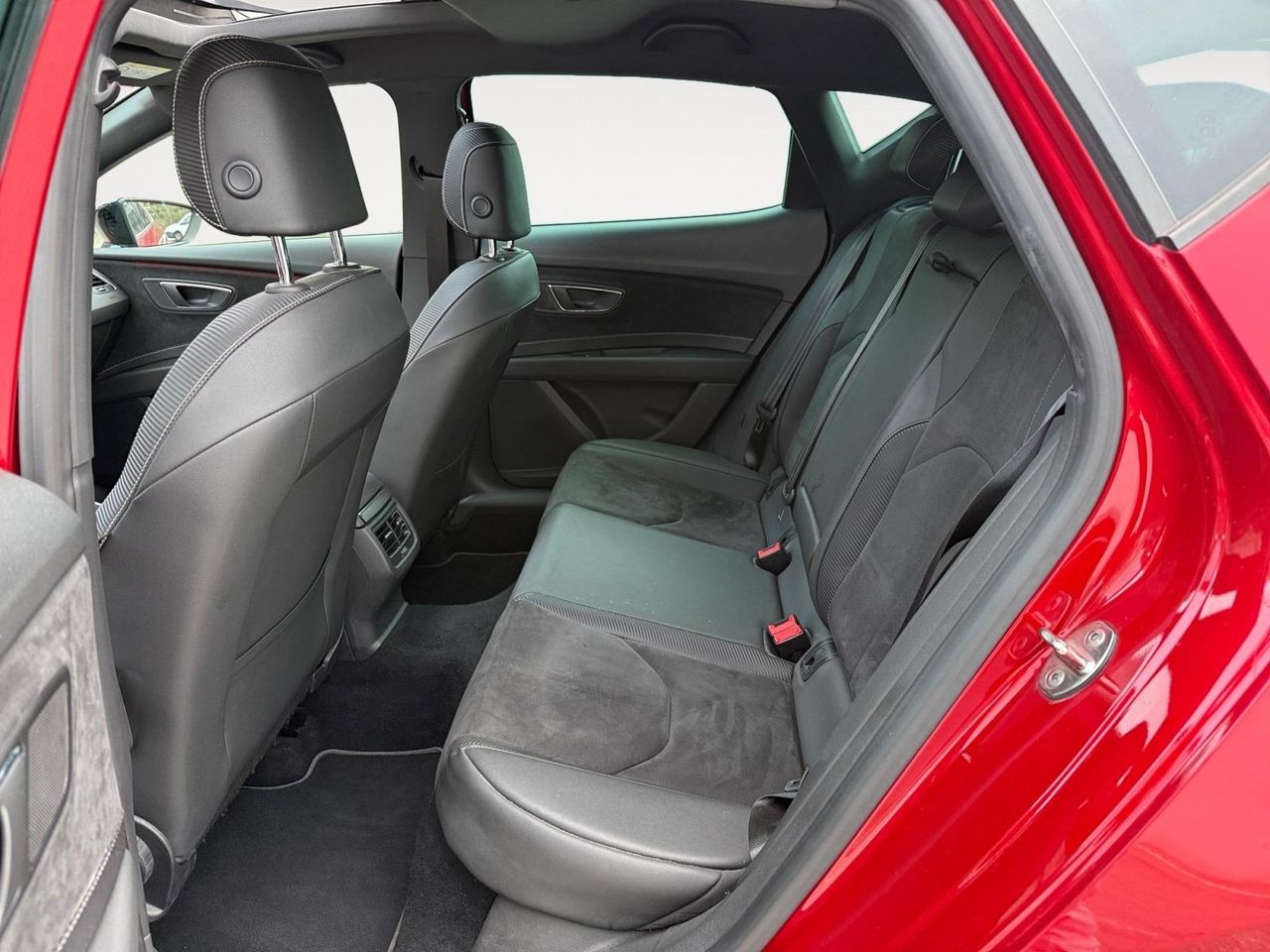 Seat Leon 2.0 TSI 221kW (300CV) DSG-6 St&Sp CUPRA - Foto 2