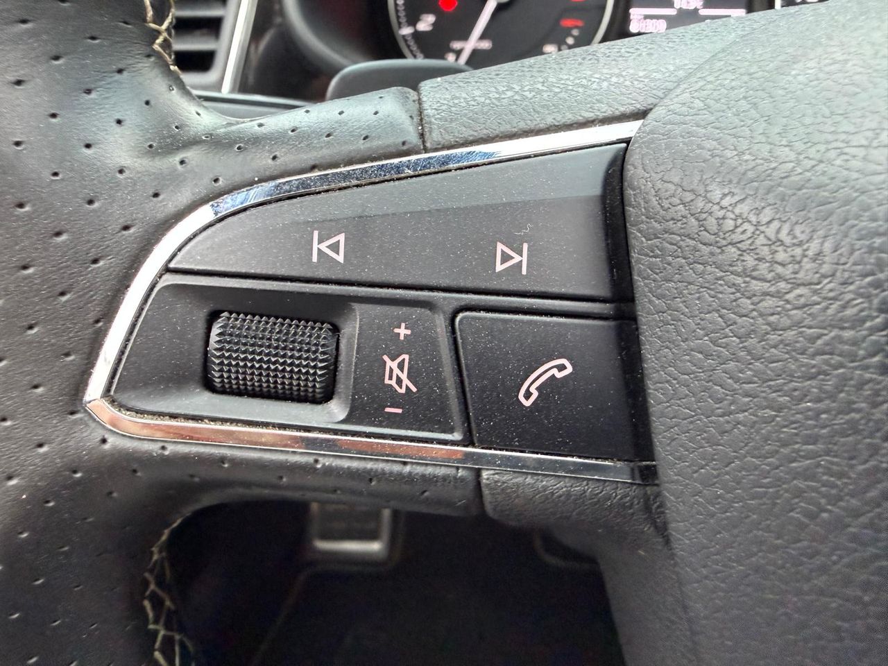 Seat Leon 2.0 TSI 221kW (300CV) DSG-6 St&Sp CUPRA - Foto 2